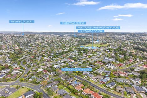 Photo of property in 5 Stapleford Crescent, Browns Bay, Auckland, 0630