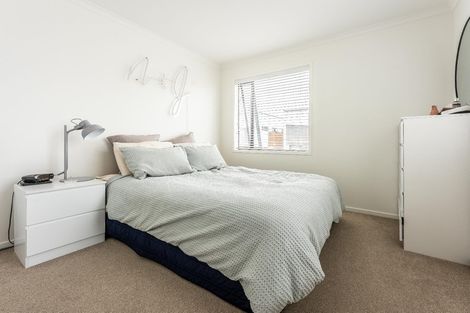 Photo of property in 14 Frank Gill Road, Hobsonville, Auckland, 0616