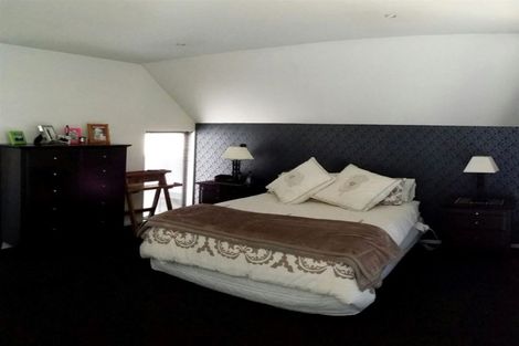 Photo of property in 2/235 Lincoln Road, Addington, Christchurch, 8024