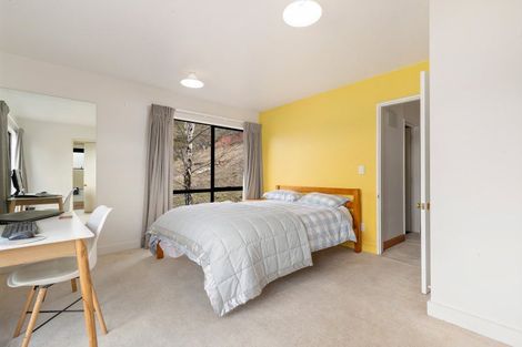 Photo of property in 60b Wynyard Crescent, Fernhill, Queenstown, 9300