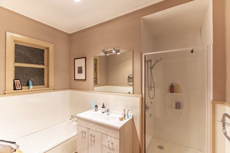 Photo of property in 16 Tavistock Road, Waipukurau, 4200