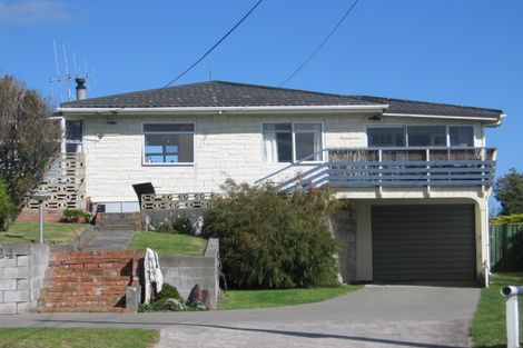 Photo of property in 124 Seabury Avenue, Foxton Beach, Foxton, 4815