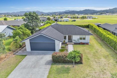 Photo of property in 3 Bravo Place, Whitianga, 3510