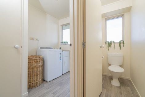 Photo of property in 37 Hahei Beach Road, Hahei, Whitianga, 3591