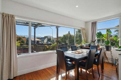 Photo of property in 8 Ragan Lane, Wanaka, 9305