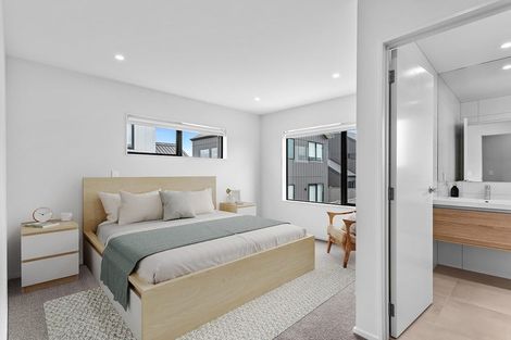 Photo of property in 10 Seafoam Road, Rosehill, Papakura, 2113