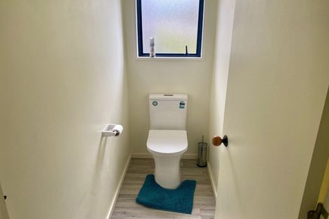 Photo of property in 44 Bluebird Crescent, Unsworth Heights, Auckland, 0632