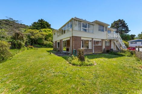 Photo of property in 7 Harlow Grove, Wainuiomata, Lower Hutt, 5014