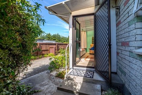 Photo of property in 5a Fairbrother Street, Carterton, 5713