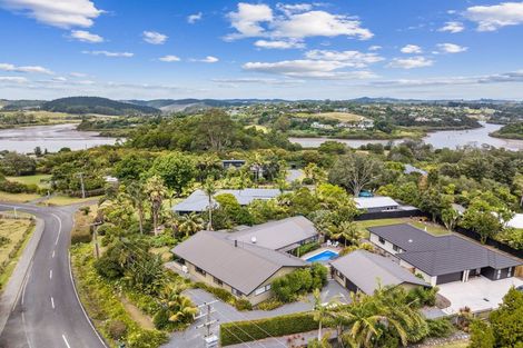 Photo of property in 76 Skudders Beach Road, Kerikeri, 0294