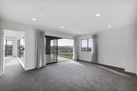 Photo of property in 98 Wainui Road, Silverdale, 0932