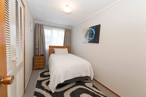 Photo of property in 14 Penfold Place, Henderson, Auckland, 0610