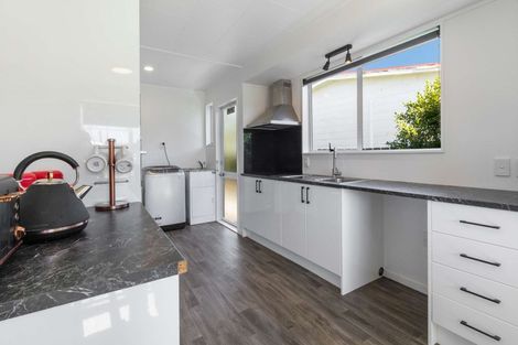 Photo of property in 17 Susan Street, Pukehangi, Rotorua, 3015