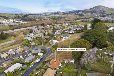 Photo of property in 44 Waldron Crescent, Green Island, Dunedin, 9018