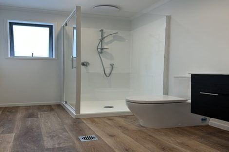 Photo of property in 15 Koreke Close, Kenepuru, Porirua, 5022