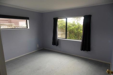 Photo of property in 5a Becker Way, Karori, Wellington, 6012