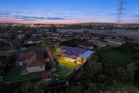 Photo of property in 41 Morewa Place, Takanini, 2112