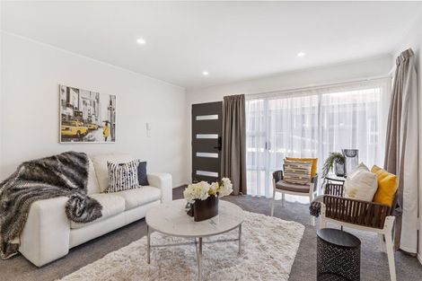 Photo of property in 1/38 Ballater Place, Highland Park, Auckland, 2010