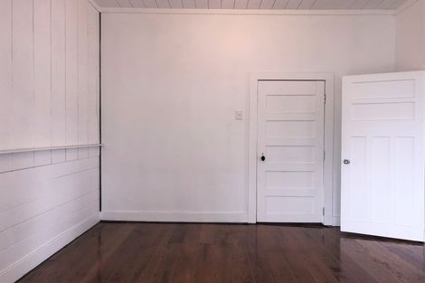 Photo of property in 104 Centennial Avenue, Waitara, 4320