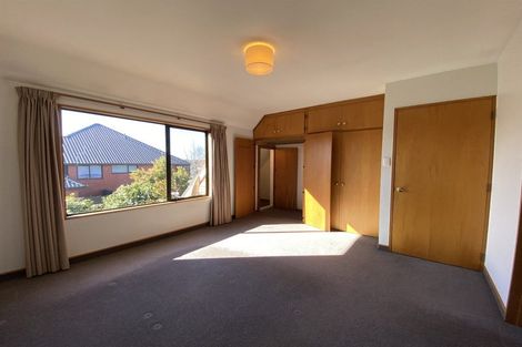 Photo of property in 2/5 Derenzy Place, Avonhead, Christchurch, 8042