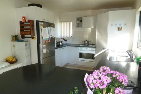 Photo of property in 43a Forrest Hill Road, Milford, Auckland, 0620