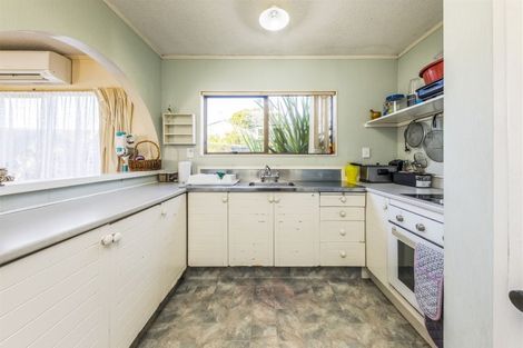 Photo of property in 2/5 Gloaming Place, Conifer Grove, Takanini, 2112