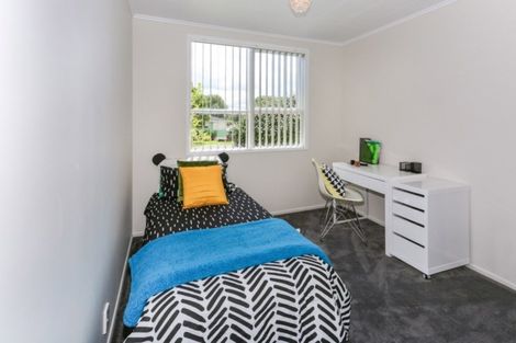 Photo of property in 8 Walden Place, Mangere East, Auckland, 2024