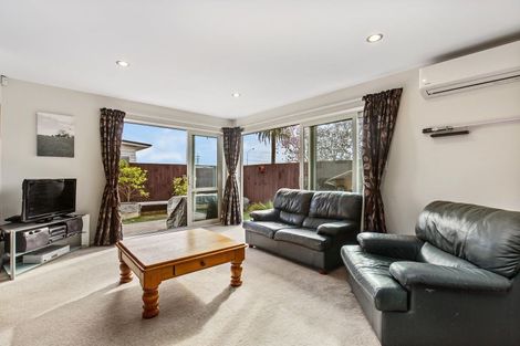 Photo of property in 235c Porchester Road, Takanini, 2112