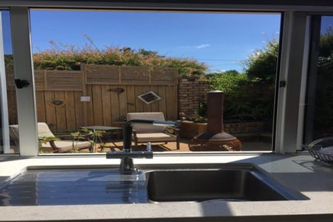 Photo of property in 57 Fairmount Road, Titirangi, Auckland, 0604