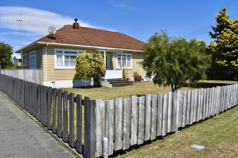 Photo of property in 30 Lemon Street, Otaki, 5512