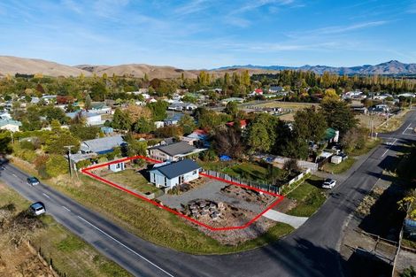 Photo of property in 27 Parnassus Street, Waiau, 7332