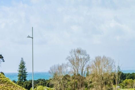 Photo of property in 5 Tawatawa Street, Long Bay, Auckland, 0630