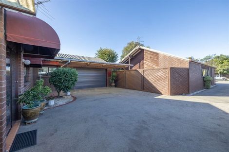 Photo of property in 65 Waimairi Road, Upper Riccarton, Christchurch, 8041