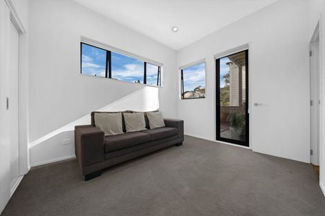 Photo of property in 58b Spinella Drive, Bayview, Auckland, 0629