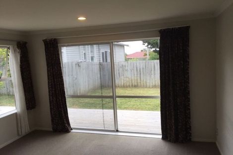 Photo of property in 13a Karaka Street, New Lynn, Auckland, 0600