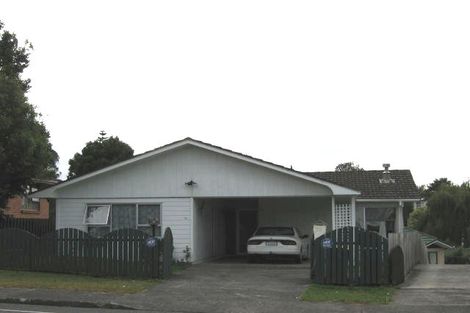 Photo of property in 30 Butterworth Drive, Glendene, Auckland, 0602