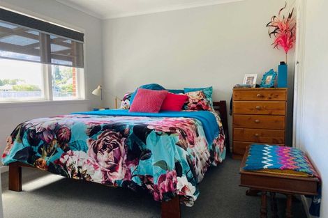 Photo of property in 8a Macdonald Road, Glenview, Hamilton, 3206