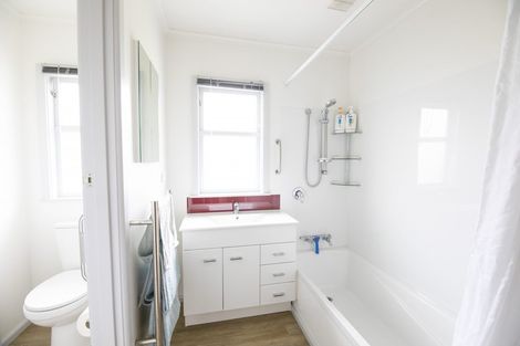 Photo of property in 14 James Foley Avenue, Pirimai, Napier, 4112