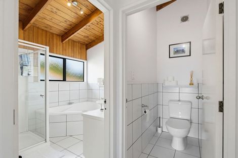 Photo of property in 57 John Dee Crescent, Red Beach, 0932