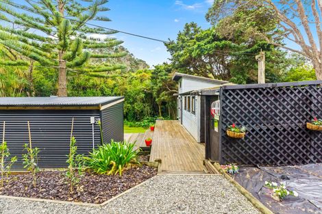 Photo of property in 9 Cotterell Street, Leigh, 0985