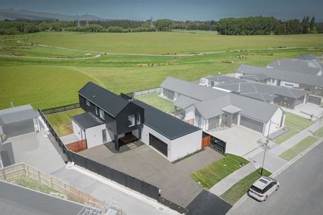 Photo of property in 33 Frank Ernest Crescent, Prebbleton, 7604