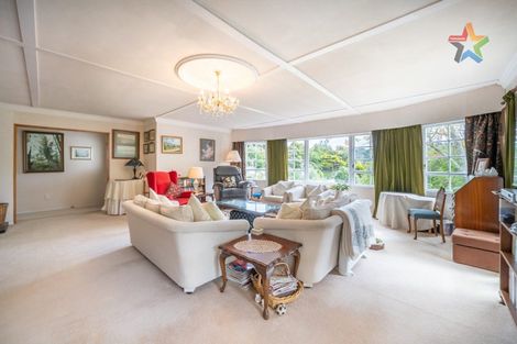 Photo of property in 5 Mokopuna Grove, Stokes Valley, Lower Hutt, 5019