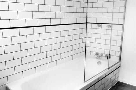 Photo of property in 8/77 Old Lake Road, Narrow Neck, Auckland, 0624