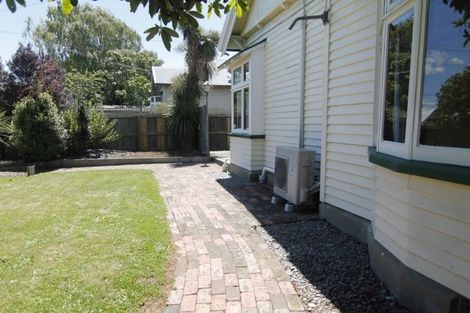 Photo of property in 38 Cleveland Street, Edgeware, Christchurch, 8013