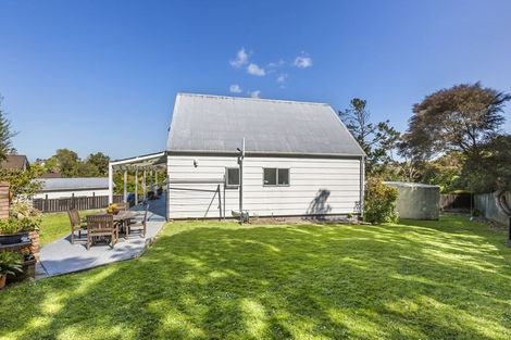Photo of property in 27 Springtime Crescent, Stanmore Bay, Whangaparaoa, 0932
