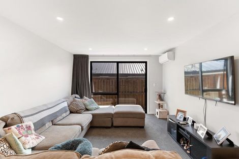 Photo of property in 82 Jack Hanley Drive, Jacks Point, Queenstown, 9371