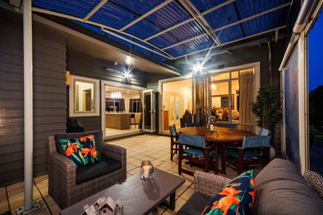 Photo of property in 3 Rodeo Drive, Kelvin Grove, Palmerston North, 4414