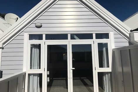 Photo of property in Pirie Street Townhouses, 22/35 Pirie Street, Mount Victoria, Wellington, 6011