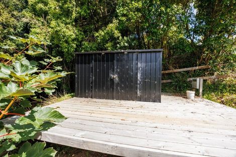 Photo of property in 12 Hau Whiti Place, Kimbolton, 4774