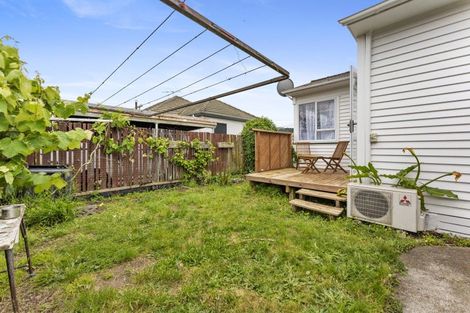 Photo of property in 15 Burcham Street, Taita, Lower Hutt, 5011
